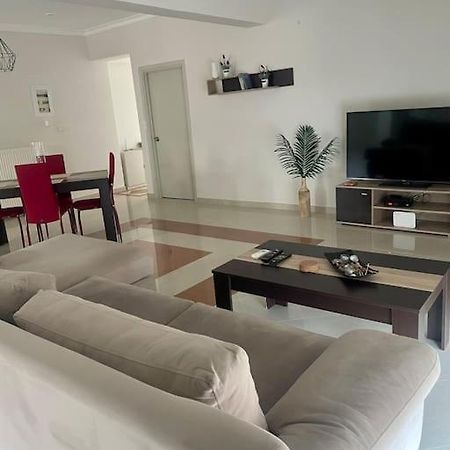 Mr. Sergio Apartment Ampavris Exterior photo
