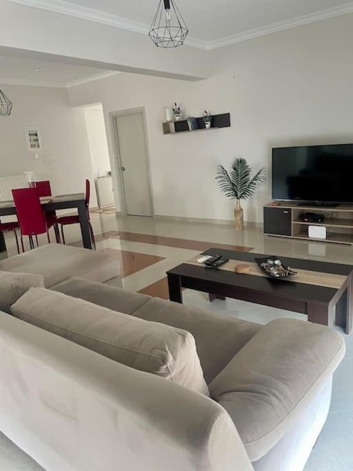 Mr. Sergio Apartment Ampavris Exterior photo